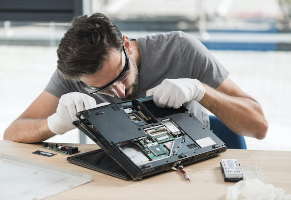 5 điều cần làm trước khi đem máy tính laptop ra tiệm sửa chữa