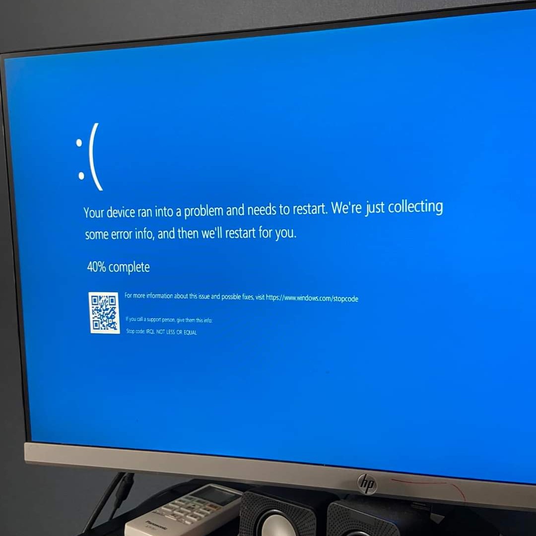 Sửa máy tính bị màn hình xanh chữ trắng
