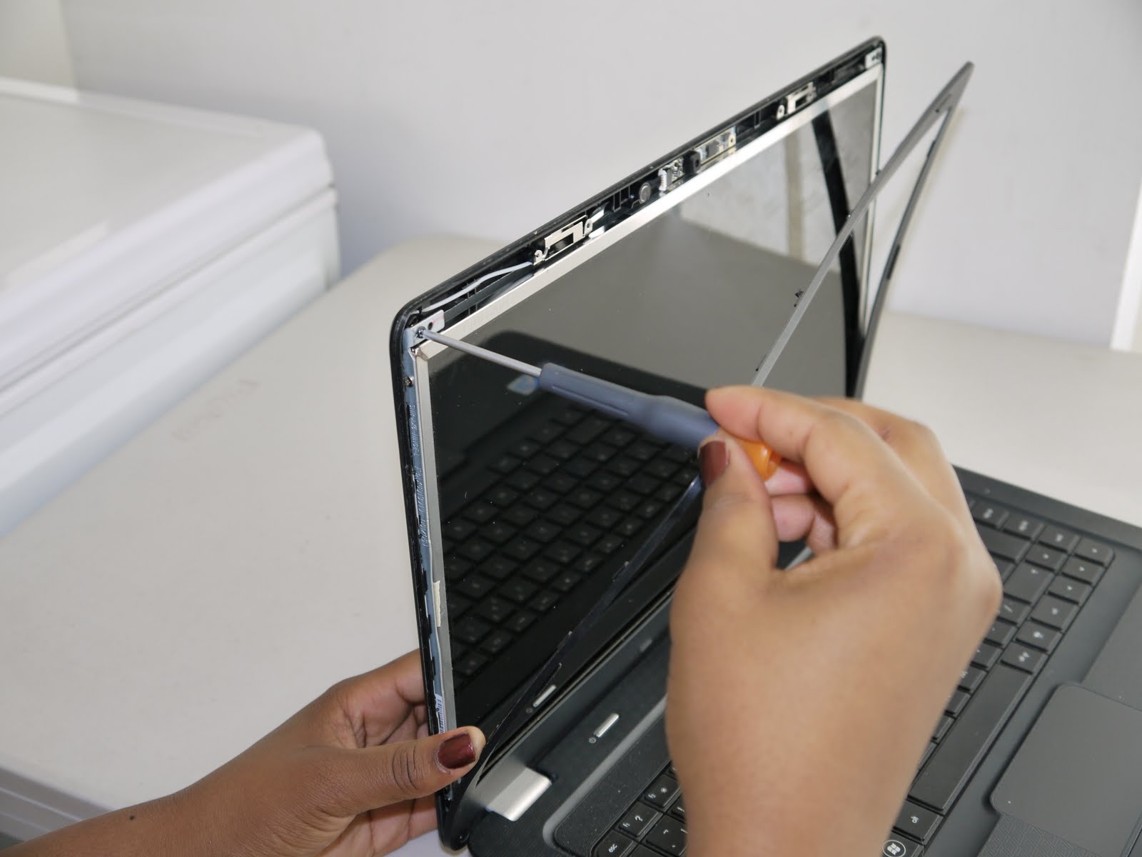 Sửa laptop (máy tính xách tay)